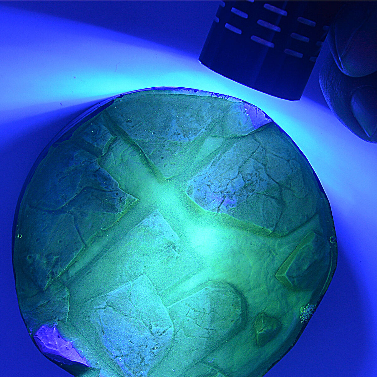 AK Interactive Dioramas: Transparent UV Resin Water